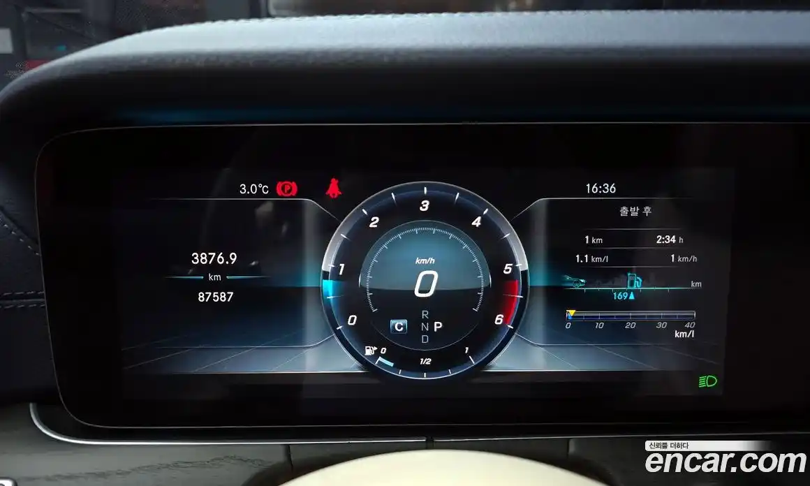 Mercedes-Benz E-Class 2018 1.9 Автомат в Москве № 212129, фото 4