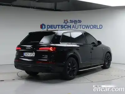 Audi Q7 2022 3.0 Автомат в Москве № 212324, миниатюра 2