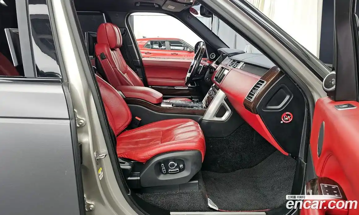 Land Rover Range-Rover 2016 5.0 Автомат в Москве № 213853, фото 13