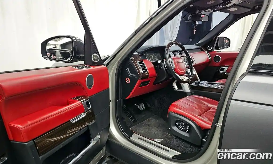 Land Rover Range-Rover 2016 5.0 Автомат в Москве № 213853, фото 19