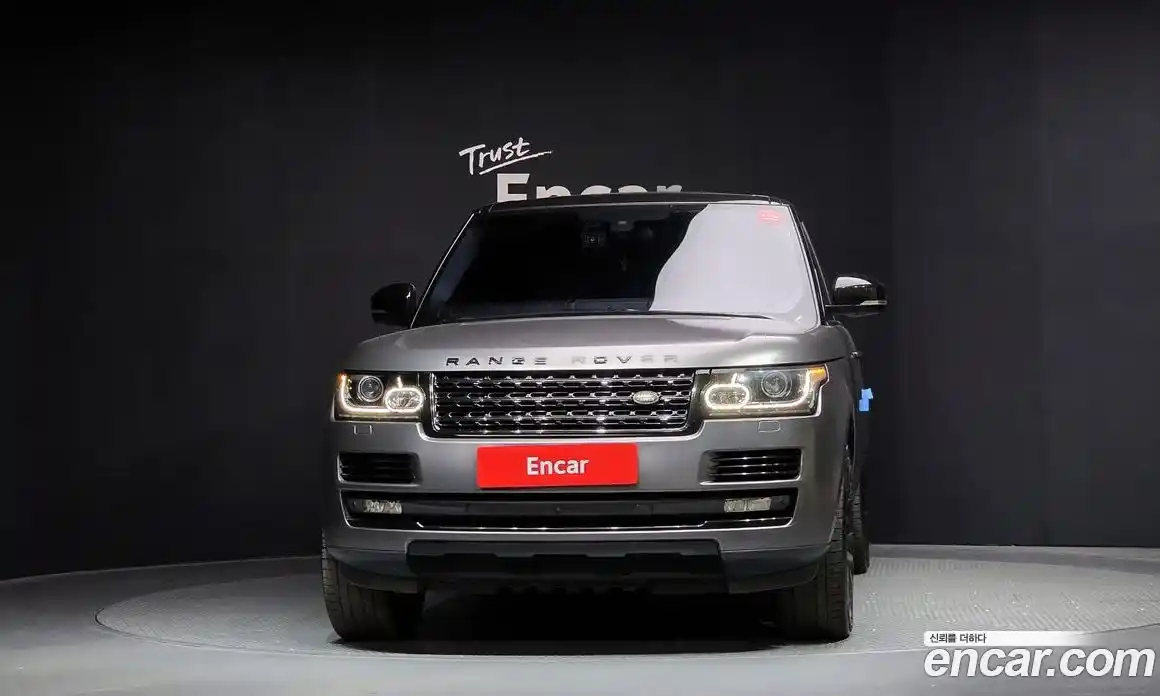 Land Rover Range-Rover 2016 5.0 Автомат в Москве № 213853, фото 2