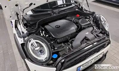 Mini Cooper 2024 2.0 Автомат в Москве № 214046, миниатюра 6