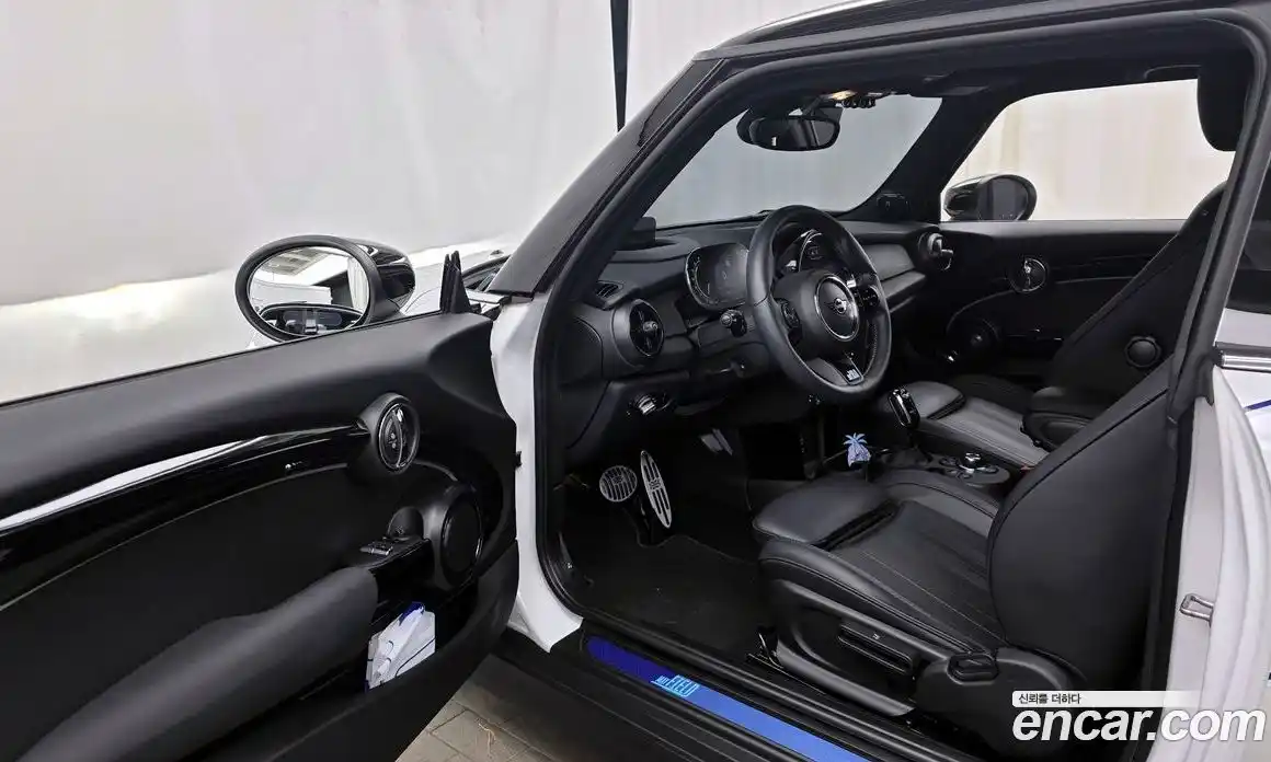 Mini Cooper 2024 2.0 Автомат в Москве № 214046, фото 10