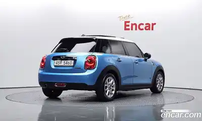 Mini Cooper 2015 1.5 Автомат в Москве № 214347, миниатюра 2
