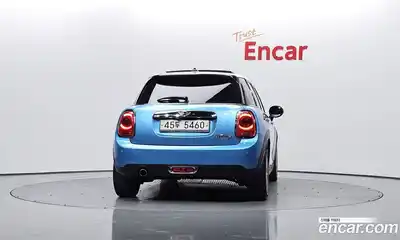 Mini Cooper 2015 1.5 Автомат в Москве № 214347, миниатюра 4