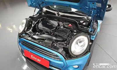 Mini Cooper 2015 1.5 Автомат в Москве № 214347, миниатюра 6