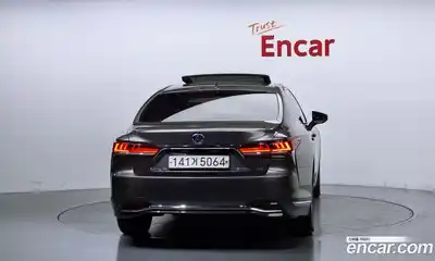 Lexus LS 2018 3.5 Автомат в Москве № 214708, миниатюра 11