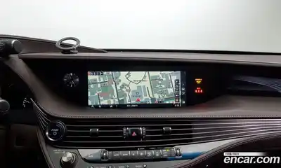 Lexus LS 2018 3.5 Автомат в Москве № 214708, миниатюра 9