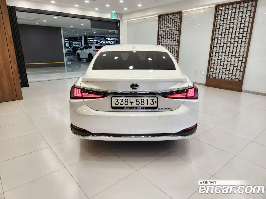 Lexus ES 2026 2.5 Вариатор в Москве № 214739, фото 4