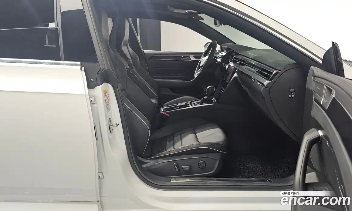 Volkswagen Arteon 2022 2.0 Автомат в Москве № 214876, фото 17