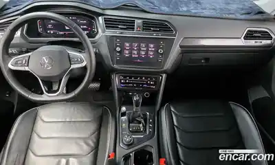 Volkswagen Tiguan 2021 2.0 Автомат в Москве № 215112, миниатюра 12