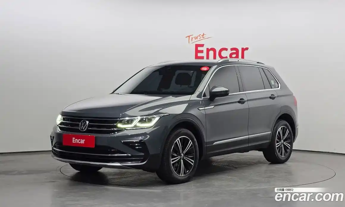 Volkswagen Tiguan 2021 2.0 Автомат в Москве № 215112, фото 14