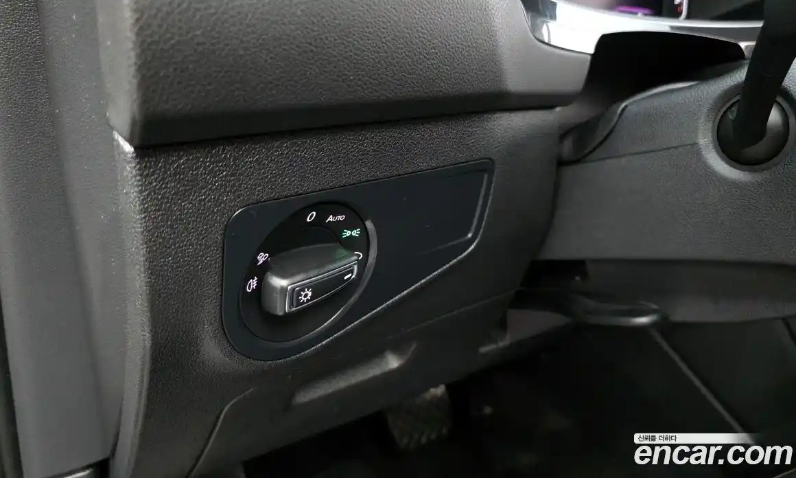 Volkswagen Tiguan 2021 2.0 Автомат в Москве № 215112, фото 18