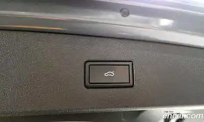 Volkswagen Tiguan 2021 2.0 Автомат в Москве № 215112, миниатюра 2