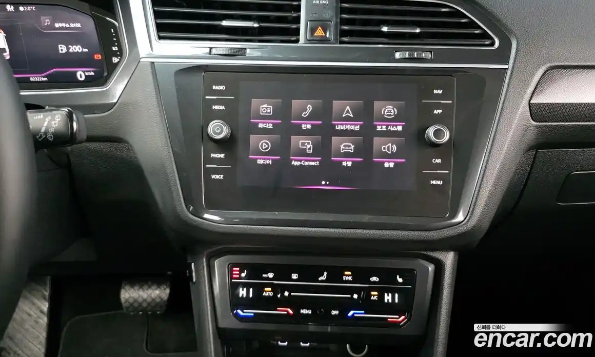 Volkswagen Tiguan 2021 2.0 Автомат в Москве № 215112, фото 6