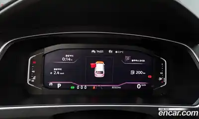 Volkswagen Tiguan 2021 2.0 Автомат в Москве № 215112, миниатюра 10