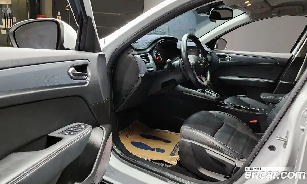 Renault XM3 2022 1.3 Автомат в Москве № 219986, фото 20