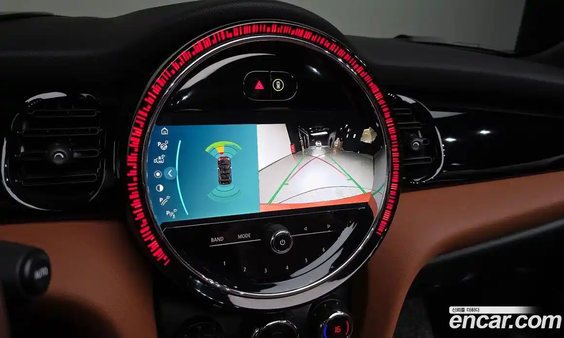 Mini Cooper Convertible 2022 2.0 Автомат в Москве № 222439, фото 14