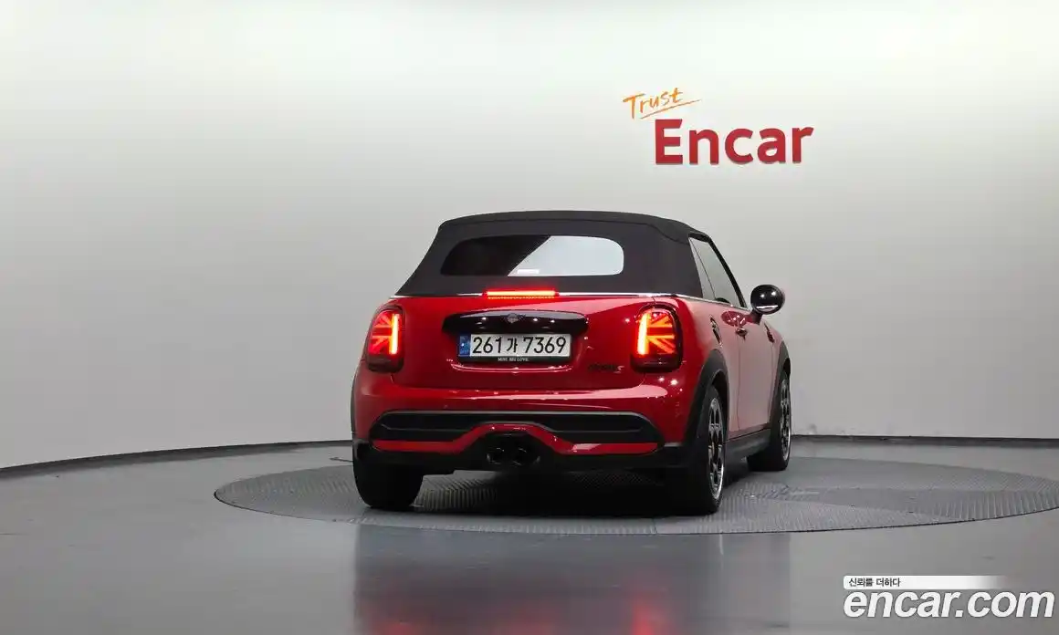 Mini Cooper Convertible 2022 2.0 Автомат в Москве № 222439, фото 18