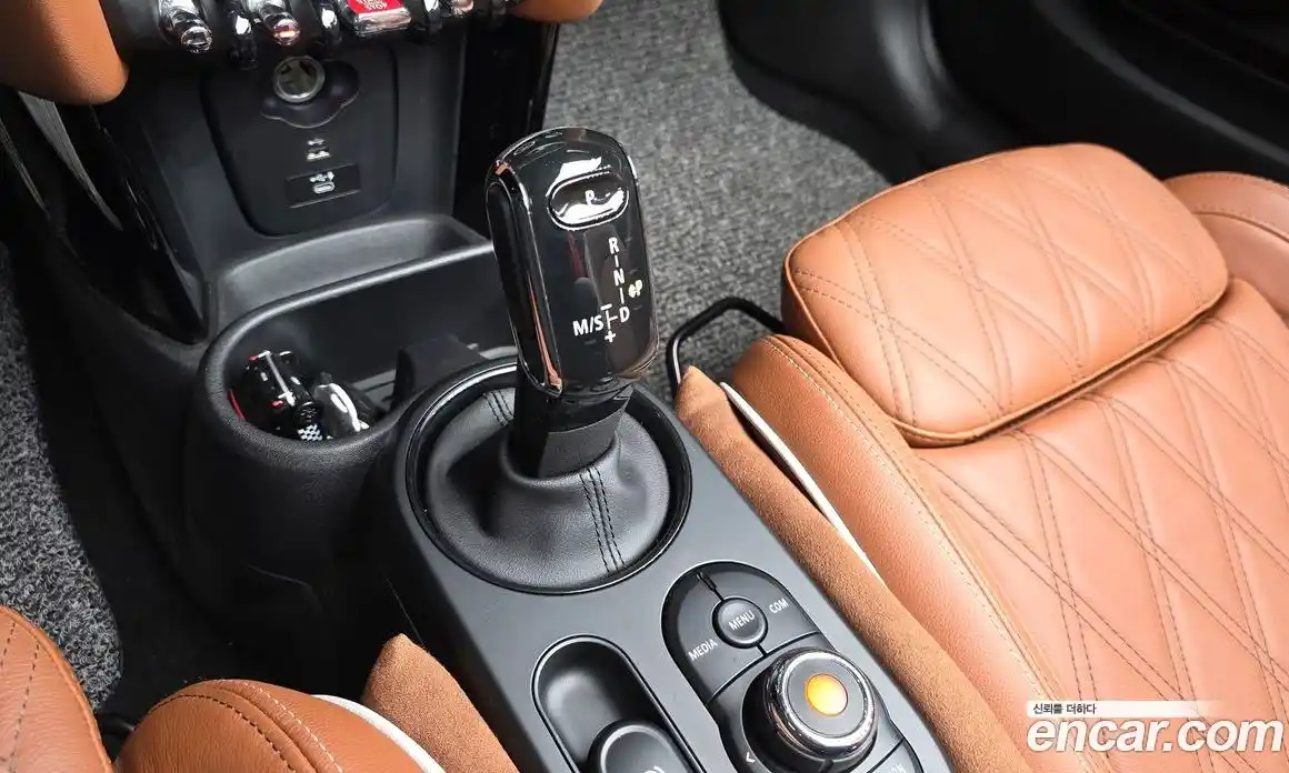 Mini Cooper Convertible 2022 2.0 Автомат в Москве № 222439, фото 7