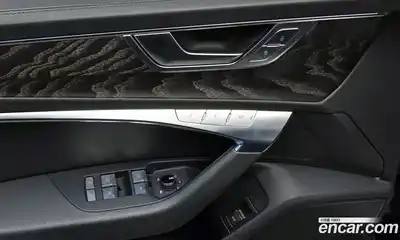 Audi A6 2020 2.0 Автомат в Москве № 229679, миниатюра 3