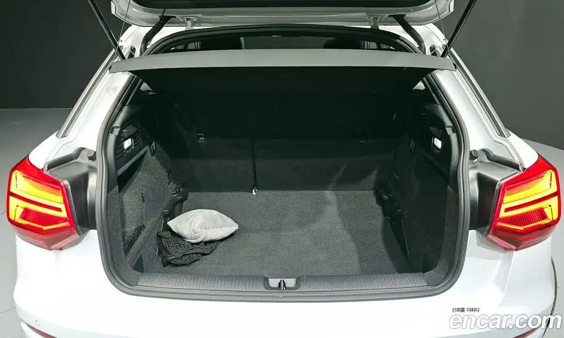 Audi Q2 2020 2.0 Автомат в Москве № 229749, фото 7