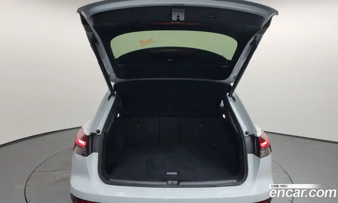 Audi Q4 e-tron 2023 0.2 Автомат в Москве № 230026, фото 20