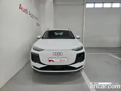 Audi Q6 e-tron 2025 0.2 Автомат в Москве № 230289, миниатюра 3