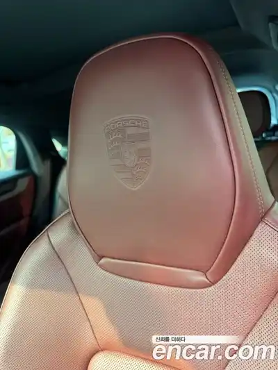 Porsche Cayenne 2024 3.0 Автомат в Москве № 230928, миниатюра 9