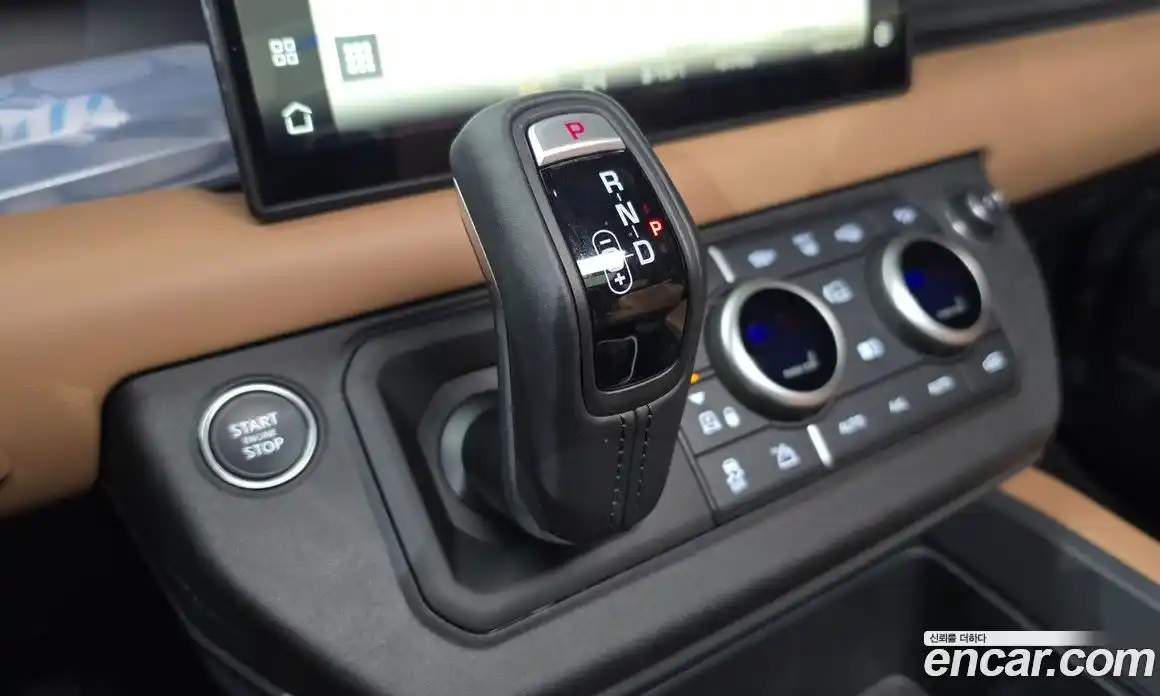 Land Rover Defender 2025 3.0 Автомат в Москве № 231115, фото 3