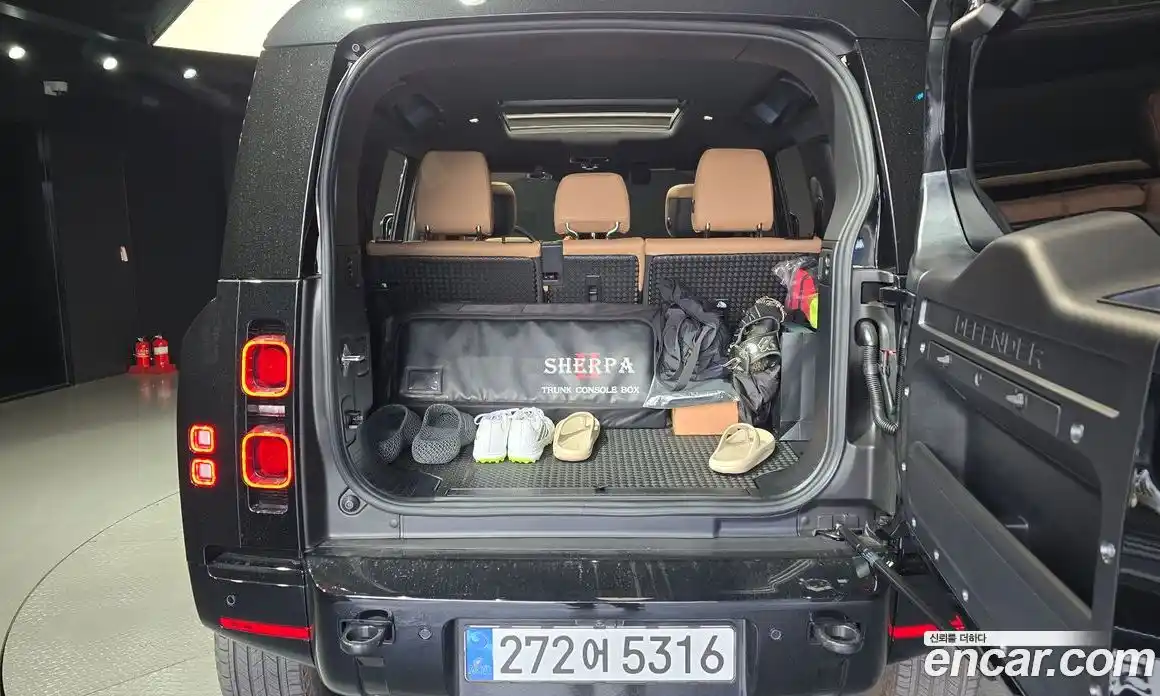 Land Rover Defender 2025 3.0 Автомат в Москве № 231115, фото 4