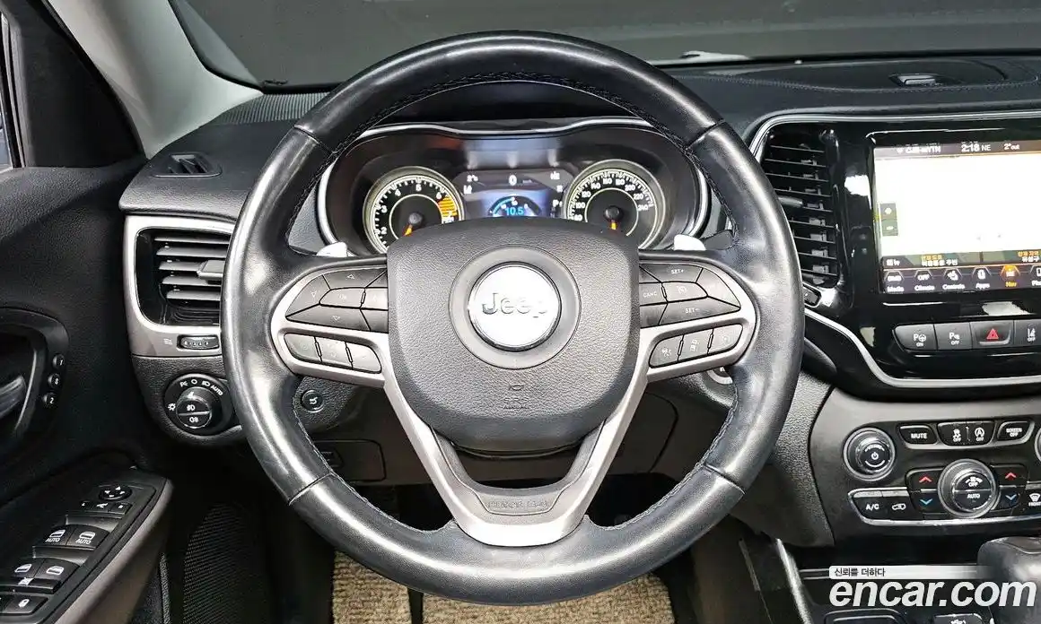 Jeep Cherokee 2021 2.4 Автомат в Москве № 232605, фото 15