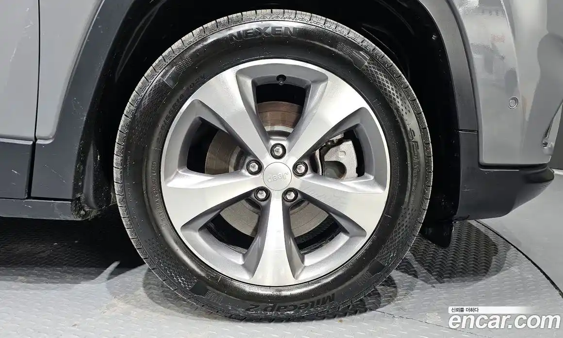 Jeep Cherokee 2021 2.4 Автомат в Москве № 232605, фото 5