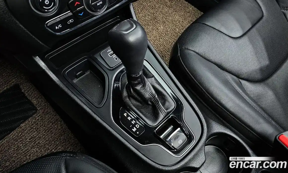 Jeep Cherokee 2021 2.4 Автомат в Москве № 232605, фото 9