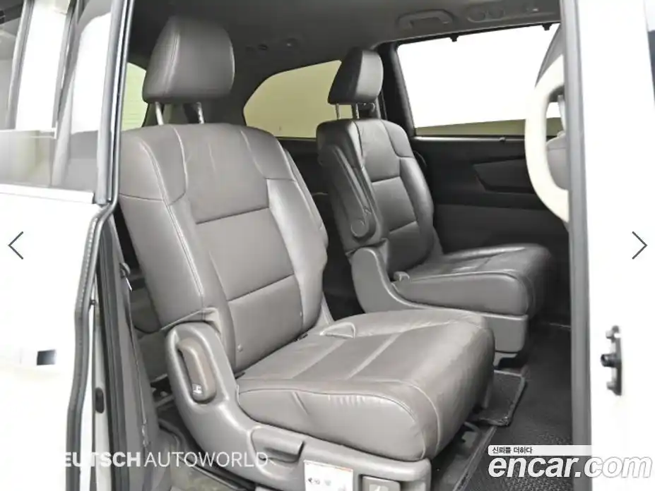 Honda Odyssey 2013 3.5 Автомат в Москве № 232983, фото 12