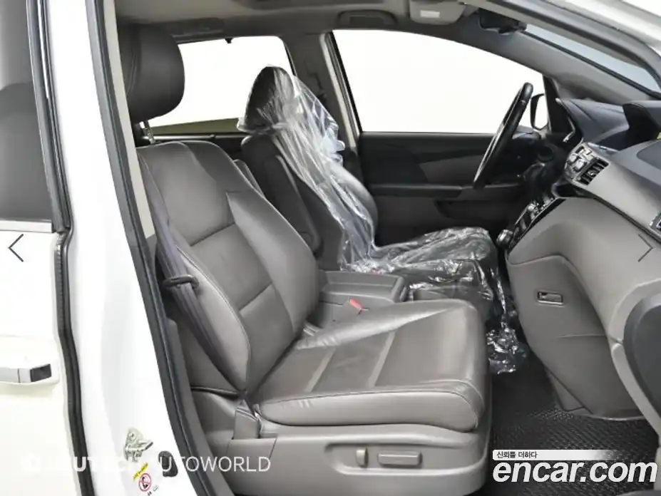 Honda Odyssey 2013 3.5 Автомат в Москве № 232983, фото 10