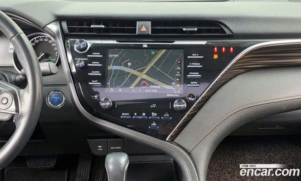 Toyota Camry 2018 2.5 Автомат в Москве № 235832, фото 15