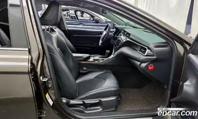 Toyota Camry 2018 2.5 Автомат в Москве № 235832, миниатюра 6
