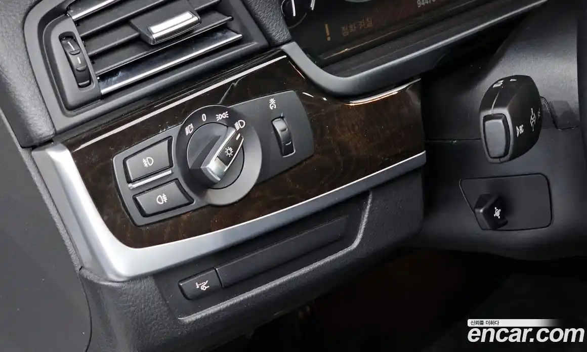 BMW 5-Series 2011 2.0 Автомат в Москве № 236742, фото 14