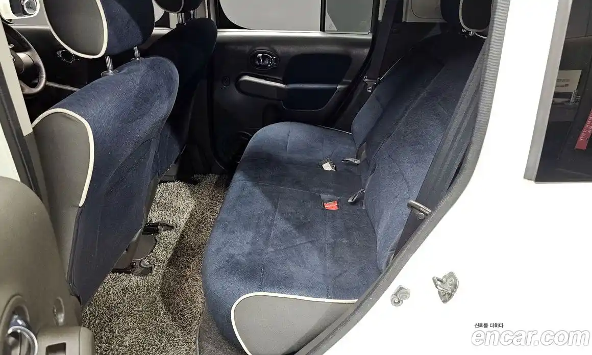 Nissan Cube 2010 1.5 Автомат в Москве № 248840, фото 15