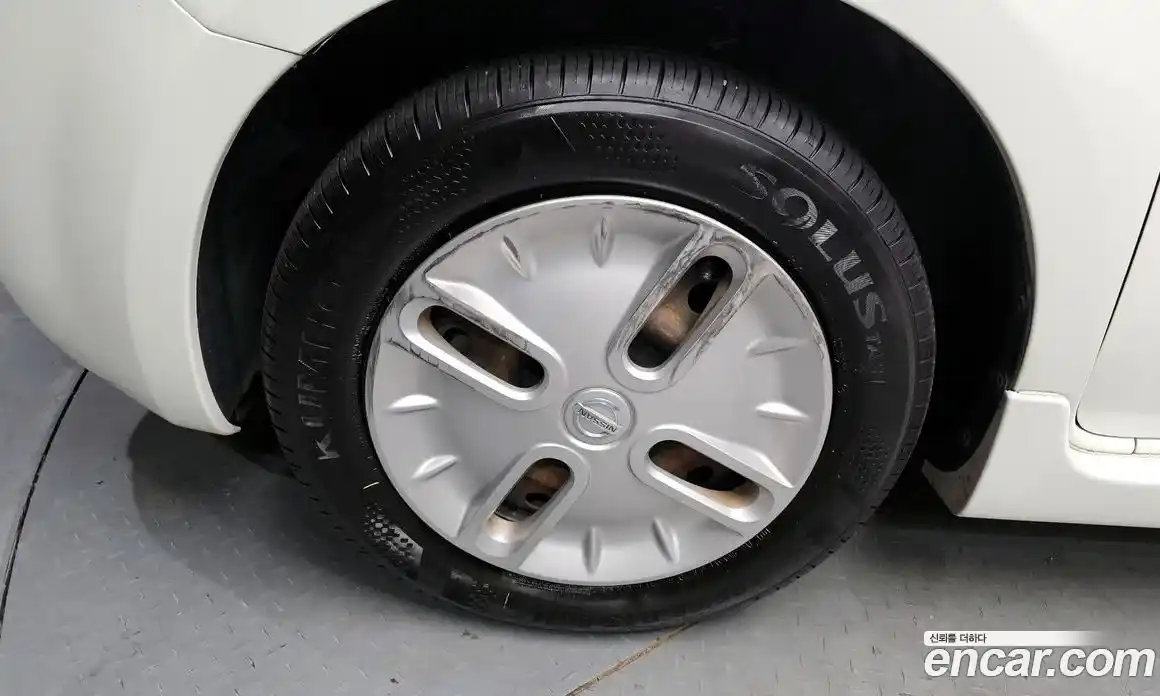 Nissan Cube 2010 1.5 Автомат в Москве № 248840, фото 10