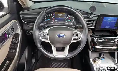 Ford Explorer 2022 3.3 Автомат в Москве № 255704, миниатюра 3