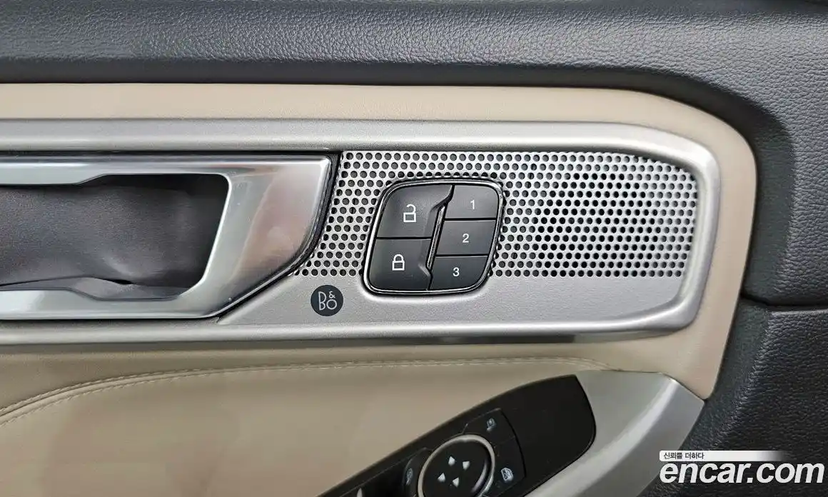 Ford Explorer 2022 3.3 Автомат в Москве № 255704, фото 8