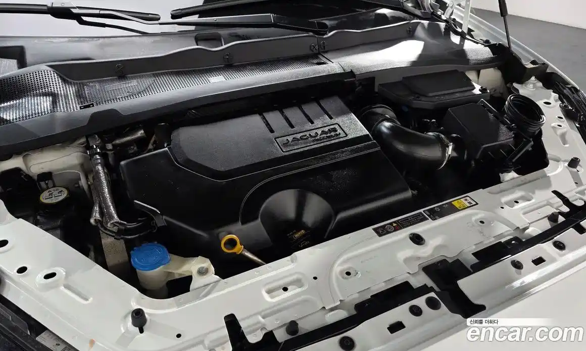 Jaguar E-Pace 2020 2.0 Автомат в Москве № 256085, фото 3