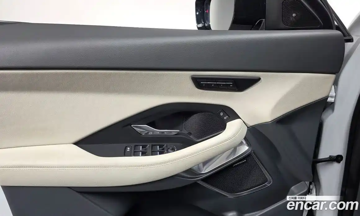 Jaguar E-Pace 2020 2.0 Автомат в Москве № 256085, фото 8