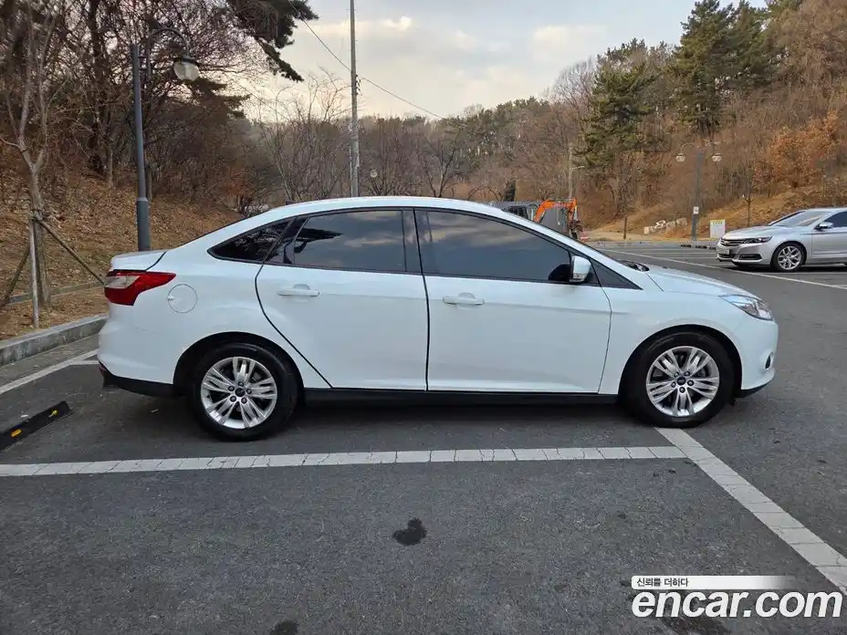 Ford Focus 2013 2.0 Автомат в Москве № 257694, фото 3