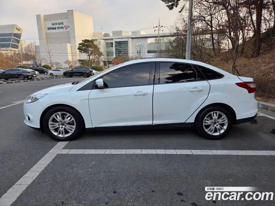 Ford Focus 2013 2.0 Автомат в Москве № 257694, фото 5