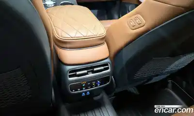 Genesis GV70 2025 2.5 Автомат в Москве № 26392, миниатюра 2