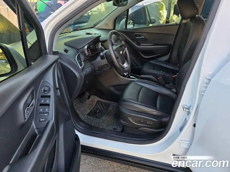 Chevrolet Trax 2021 1.4 Автомат в Москве № 263990, фото 10