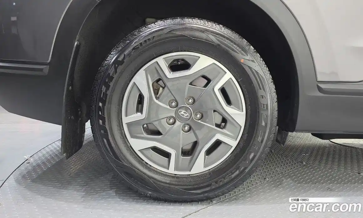 Hyundai Santa Fe 2023 1.6 Автомат в Москве № 267388, фото 19